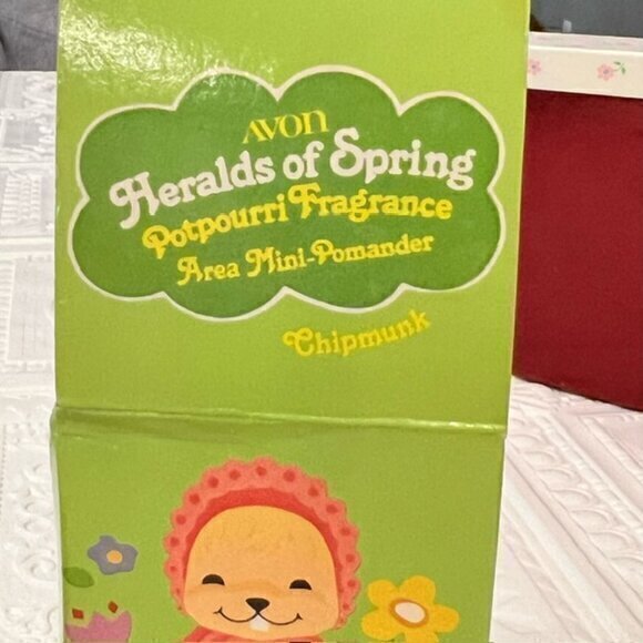 NEW Avon Heralds of Spring Potpourri Fragrance Mini Pomander- Chipmunk VTG 1981 - Picture 3 of 7